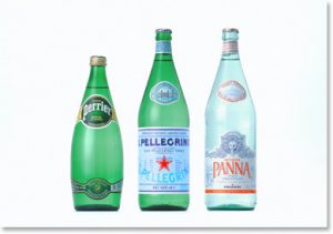 bottled water in glass is free of plasticizers 